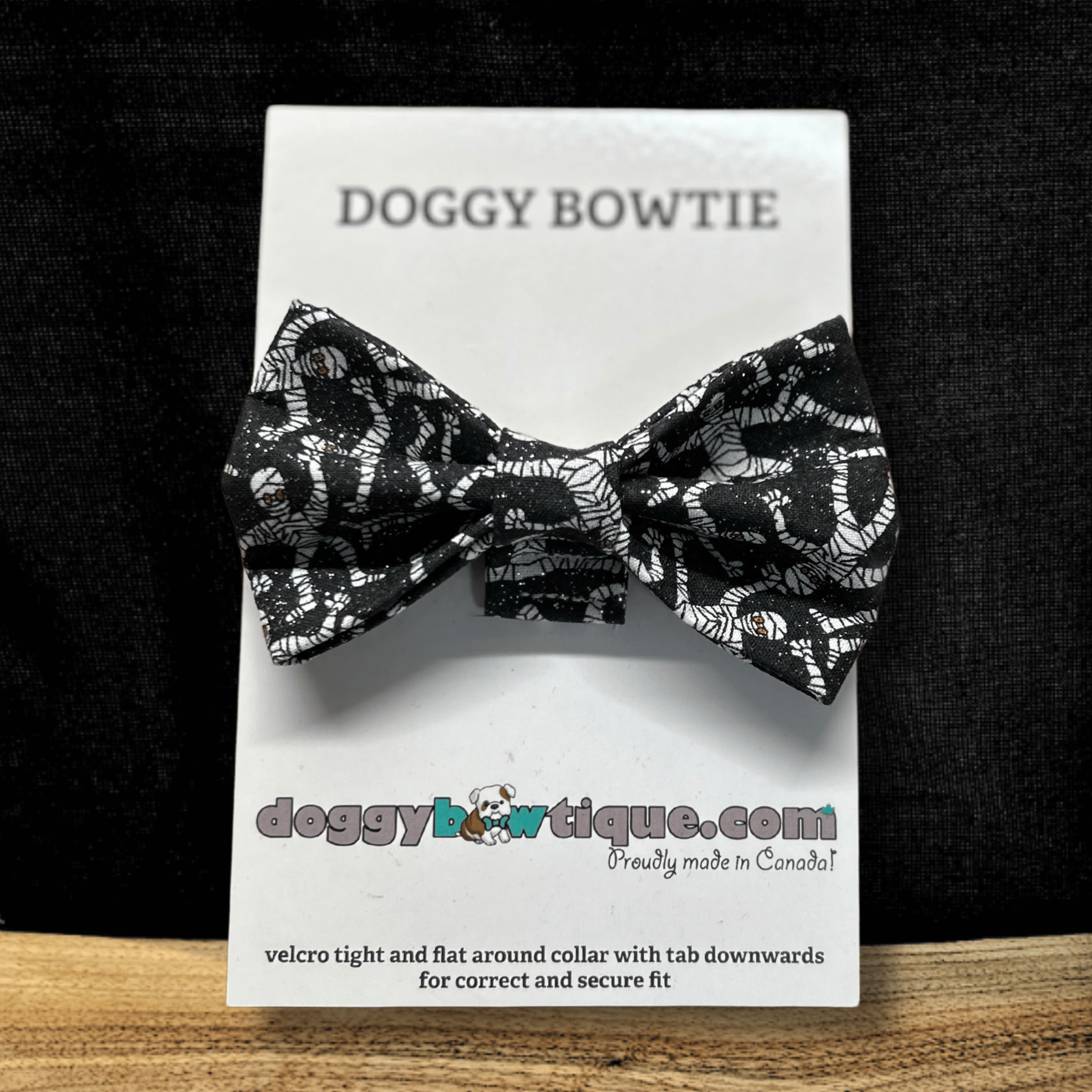 Bark-o-ween Bowtie - Blk/Spakles Mummies REG (MED/LRG)